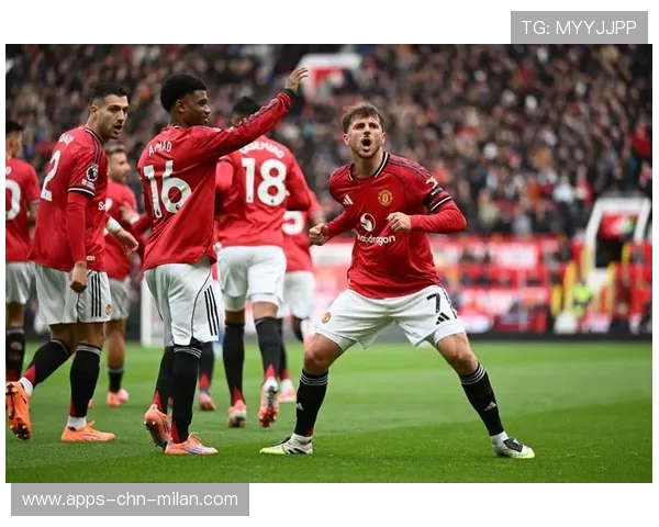 曼联调整阵容，芒特与达洛特边路配合撕裂防线