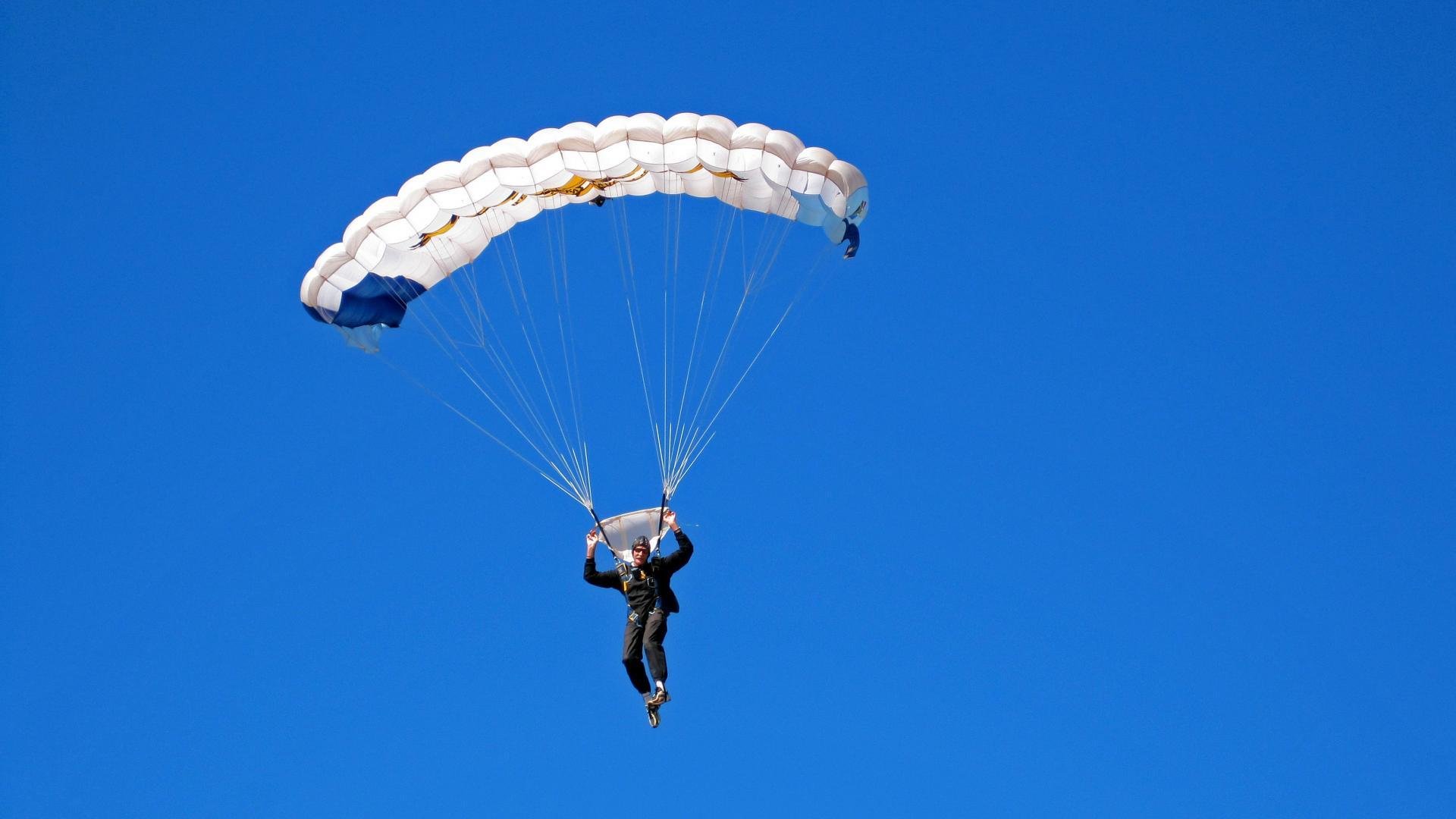中国足球联盟规则变动影响研究，中国足球职业联赛体系
