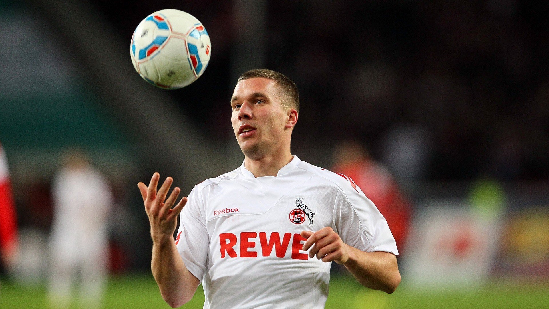 布莱顿控球率领先维持场面优势，布莱顿球队外号